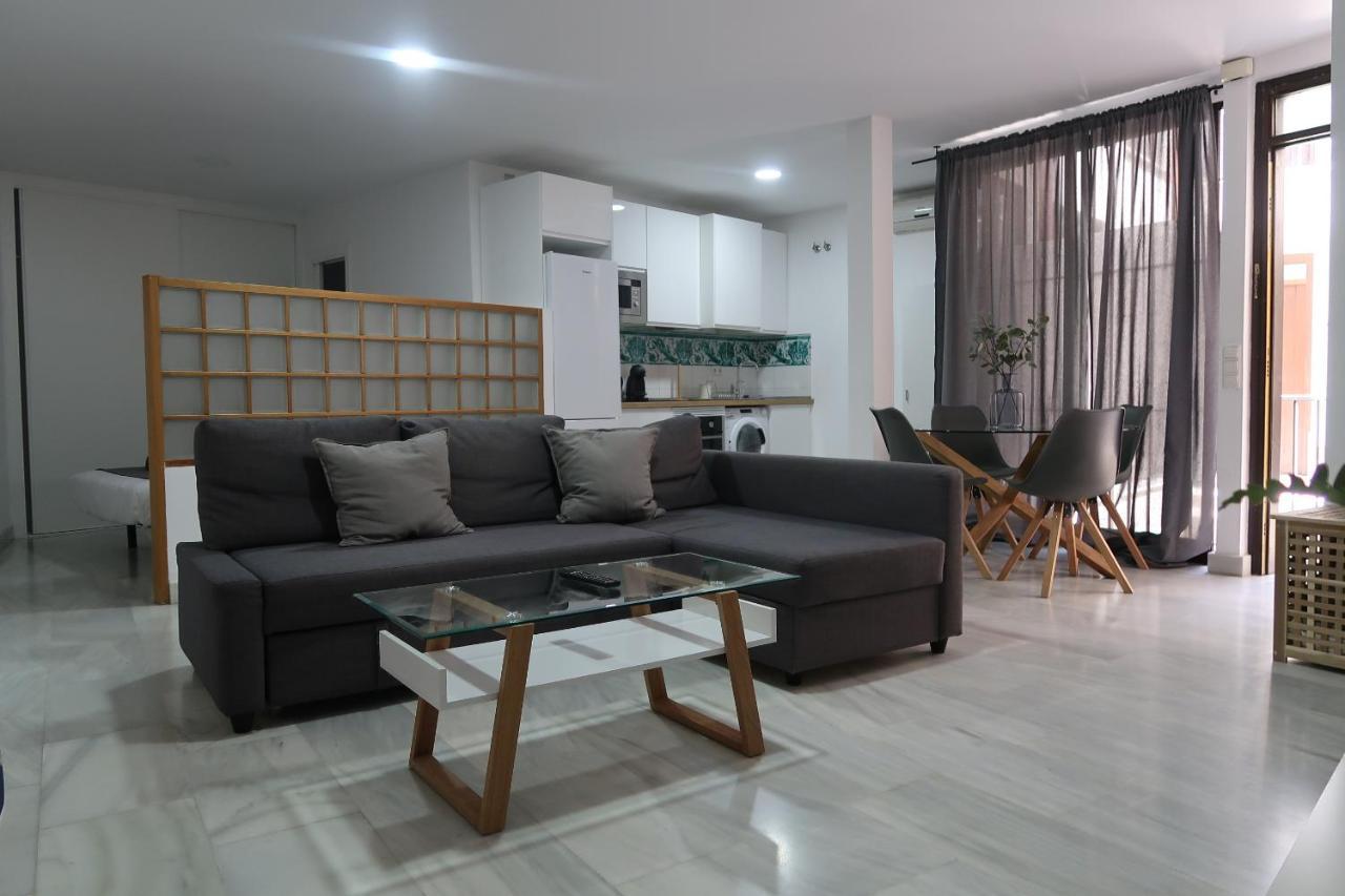 J & E Malaga Center Apartamentos Exterior foto